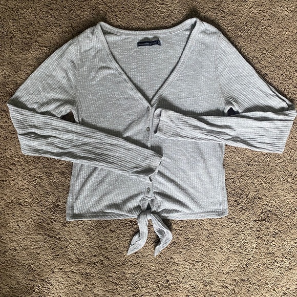 Abercrombie & Fitch Cropped Knot Knit - Picture 6 of 6